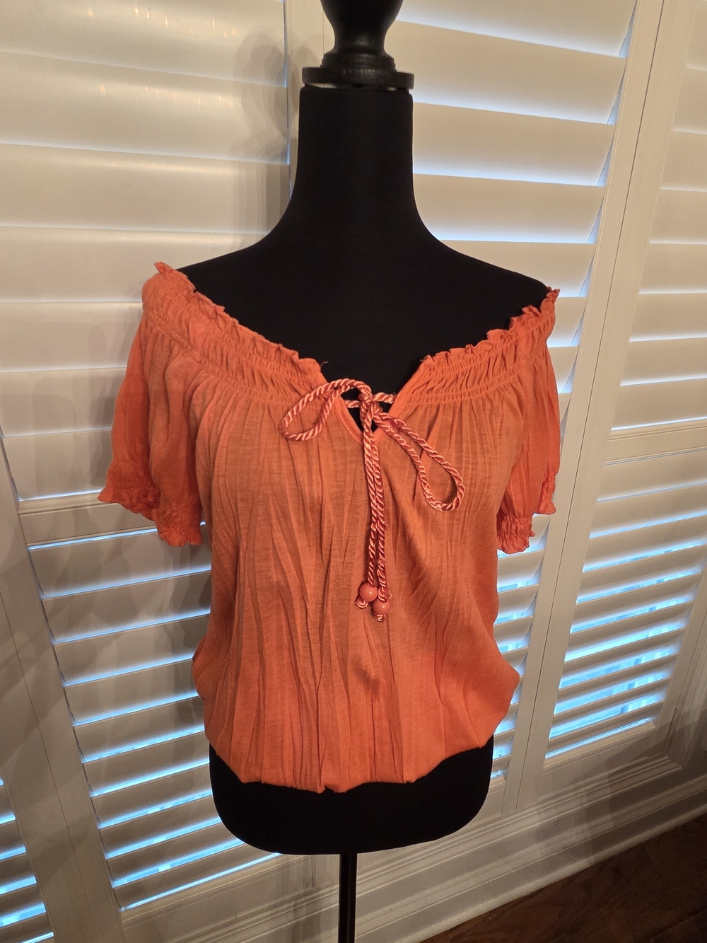 Belle  Dee Tour Women's Off-Shoulder Orange Peasant Top Size Medium